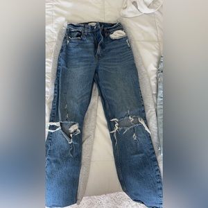 Abercrombie Curve Love Ultra high rise 90s straight leg jean